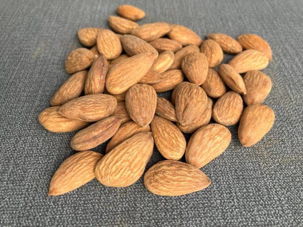 Organic Raw Almonds - Nutritious Snack & Baking Ingredient, Fresh & Healthy Almonds